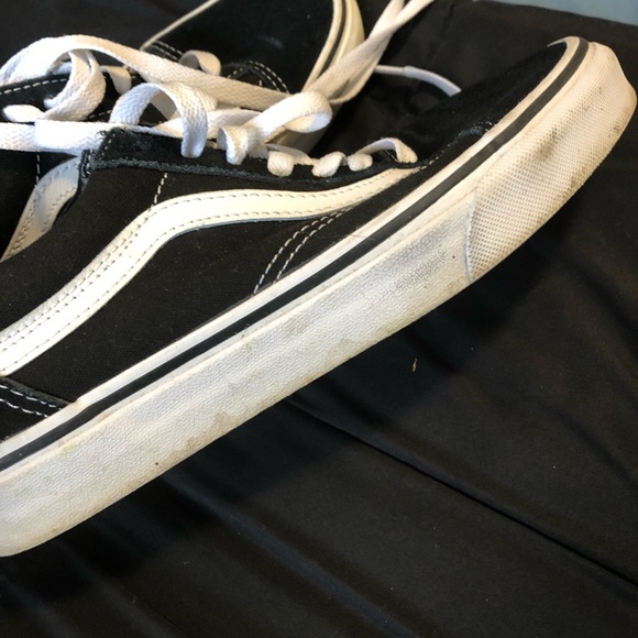 Vans - Picture 6 of 8